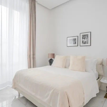 La Corte Dei Mille Luxury 4* Neapel