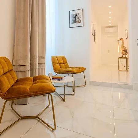 La Corte Dei Mille Luxury Pensionat Neapel